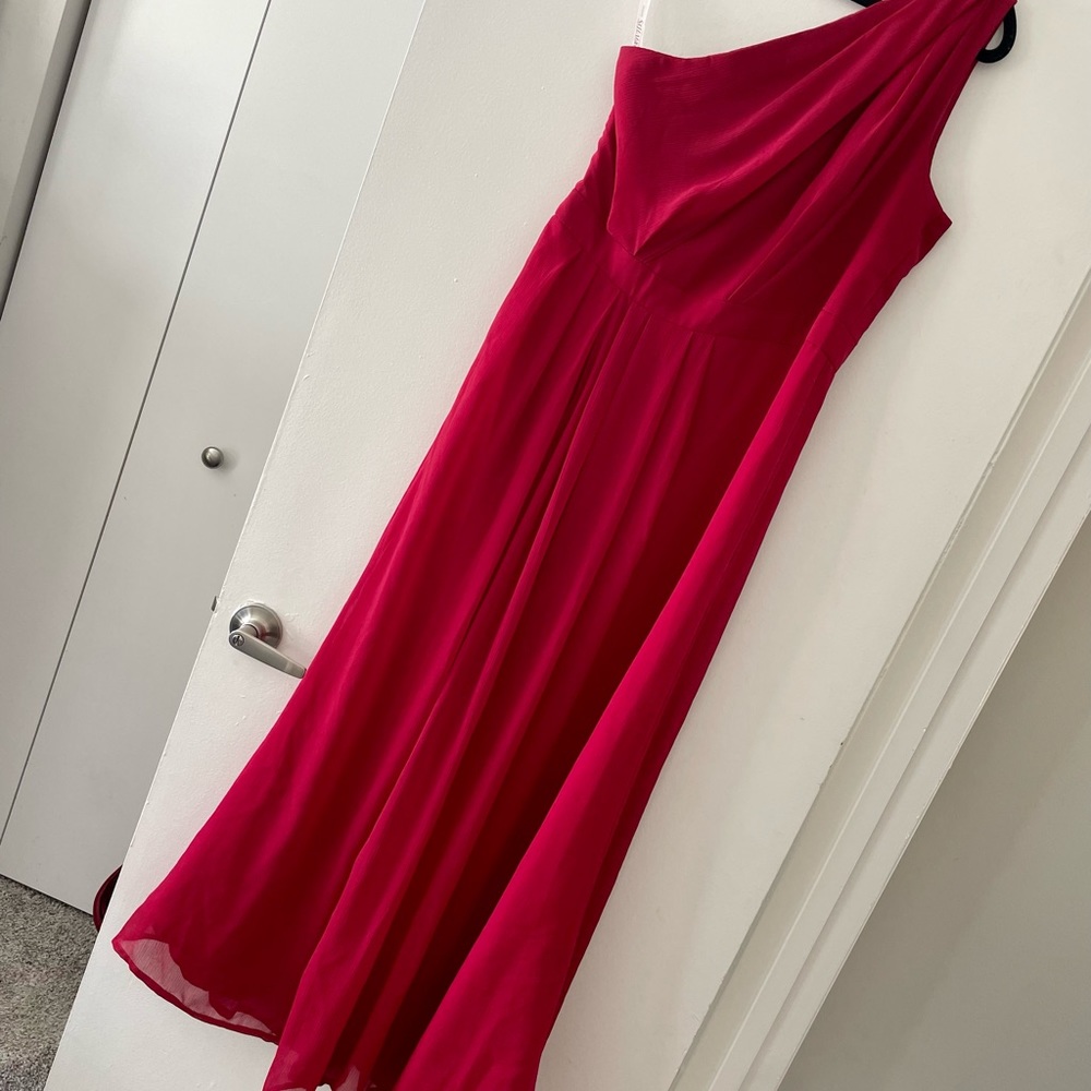 David’s Bridal Long One-Shoulder Crinkle Chiffon Dress apple red size 12